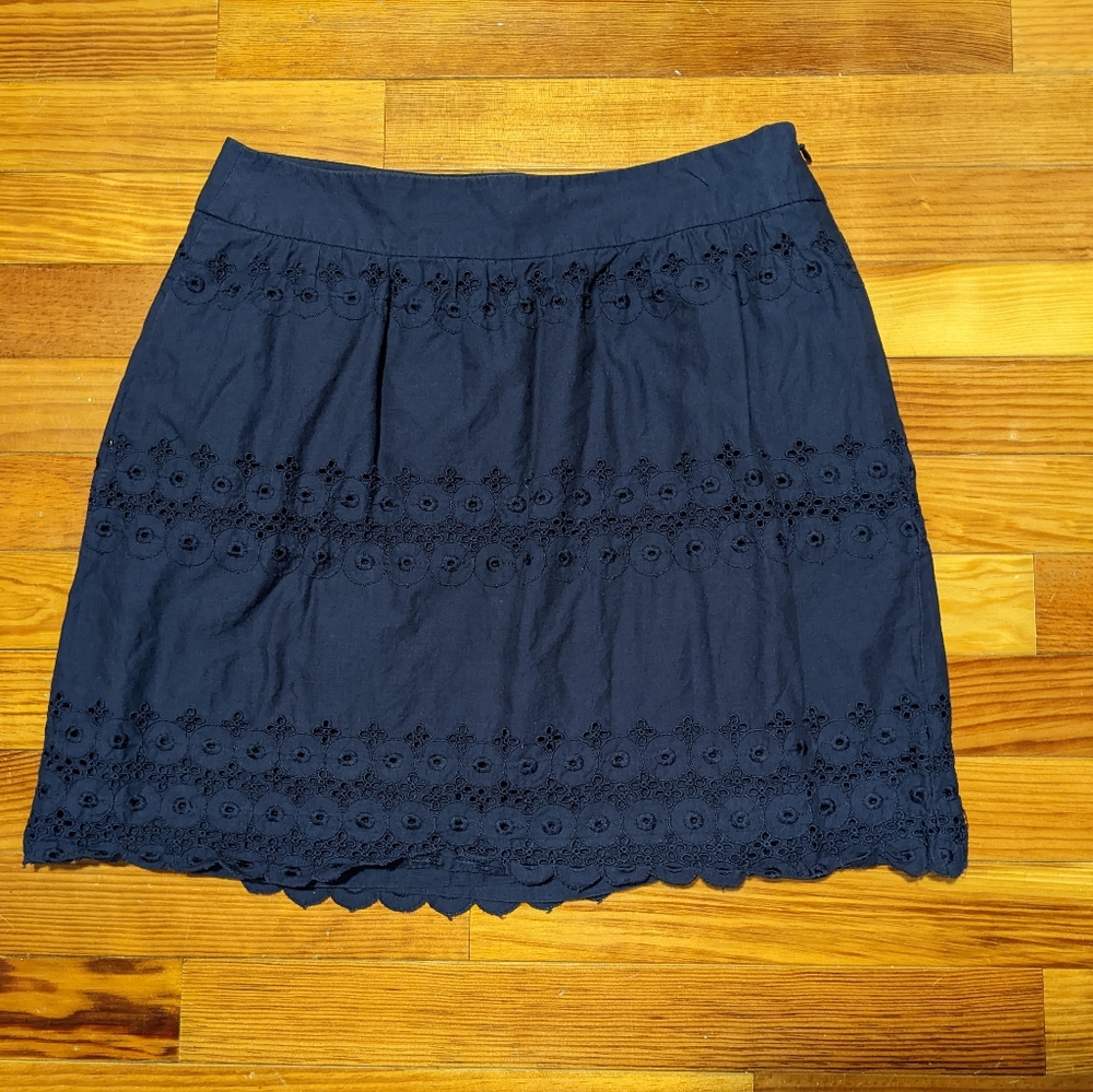 3/$20 LOFT Navy Cotton Eyelet Skirt 0P